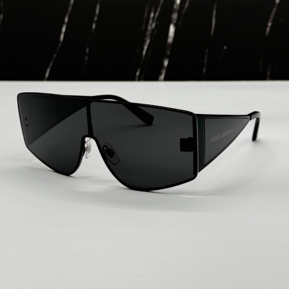 NEW DG2305 01/87 DOLCE&GABBANA BLACK OVERSIZED UNISEX SUNGLASSES - Picture 2 of 10